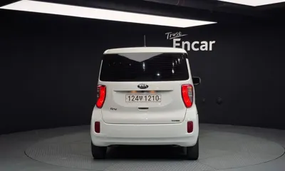 Kia Ray 2017, 100993 км, за 2758.8 USD