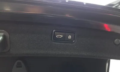 Hyundai Genesis 2014, 123299 км, за 7947.89 USD - фото 35