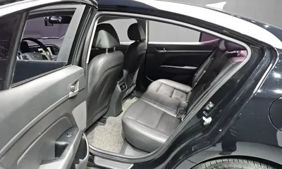 Hyundai Avante 2016, 168489 км, за 4360.75 USD - фото 19
