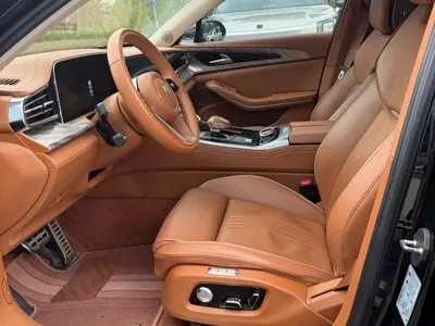 Hongqi Hongqi H9 2021, 50000 км, за 14085.75 USD