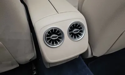 Mercedes-Benz E-Class 2023, 37349 км, за 48188.82 USD - фото 33