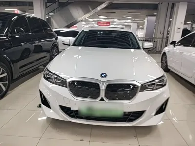 BMW i3 2024, 36300 км, за 22851.23 USD