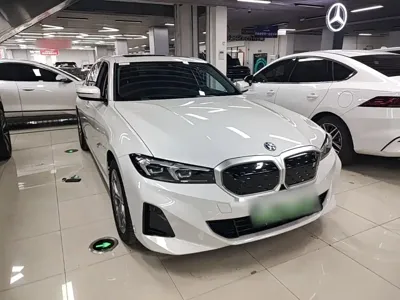 BMW i3 2024, 36300 км, за 22851.23 USD