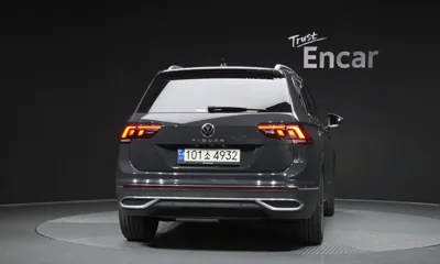 Volkswagen Tiguan 2021, 53640 км, за 23455.56 USD