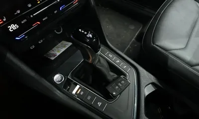 Volkswagen Tiguan 2021, 53640 км, за 23455.56 USD - фото 9
