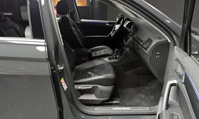 Volkswagen Tiguan 2021, 53640 км, за 23455.56 USD - фото 11
