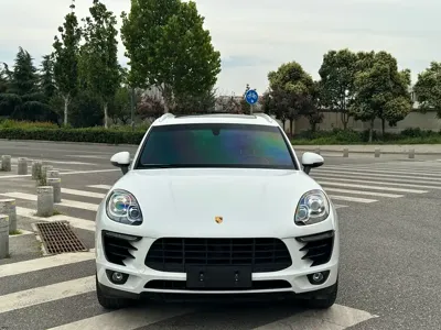 Porsche Macan 2016, 96000 км, за 15477.87 USD