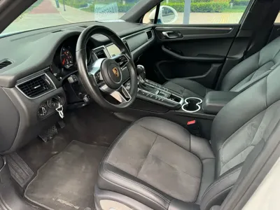 Porsche Macan 2016, 96000 км, за 15477.87 USD
