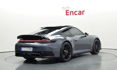 Porsche 911 2025, 849 км, за 155341.2 USD
