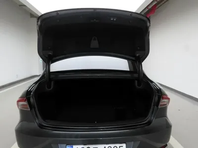 Hyundai Grandeur 2021, 79906 км, за 12406.46 USD