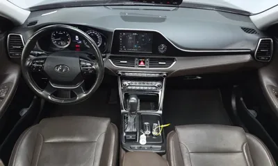 Hyundai Grandeur 2019, 109846 км, за 9953.17 USD - фото 7
