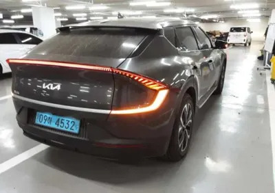 Kia EV6 2023, 91323 км, за 4215.46 USD - фото 6