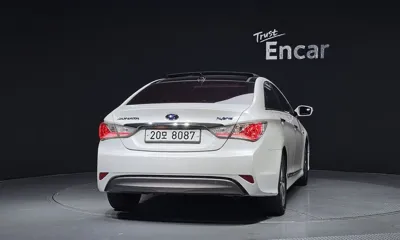Hyundai Sonata 2012, 172269 км, за 2644.11 USD