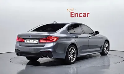 BMW 5-Series 2017, 75745 км, за 14769.59 USD