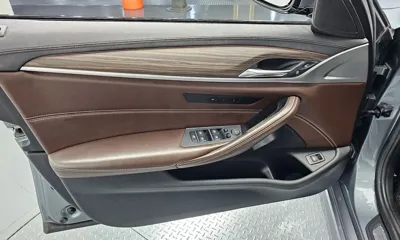 BMW 5-Series 2017, 75745 км, за 14651.29 USD - фото 24