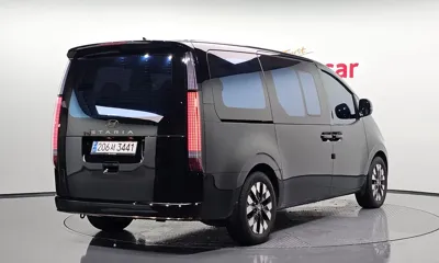 Hyundai Staria 2025, 29746 км, за 26665.39 USD