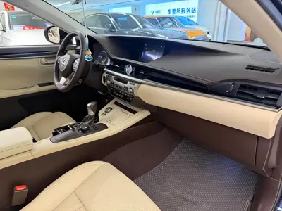Lexus ES 2016, 160000 км, за 13526.04 USD - фото 19