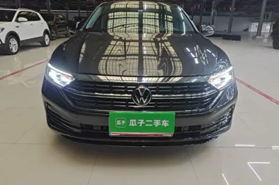 Volkswagen Sagitar 2023, 32500 км, за 13820 USD