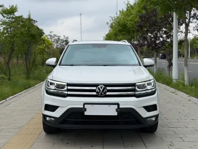 Volkswagen Tharu 2023, 30000 км, за 20481.21 USD