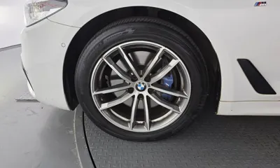 BMW 5-Series 2017, 102947 км, за 14212.07 USD