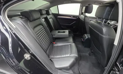 Volkswagen Passat 2022, 40286 км, за 21539.48 USD - фото 19