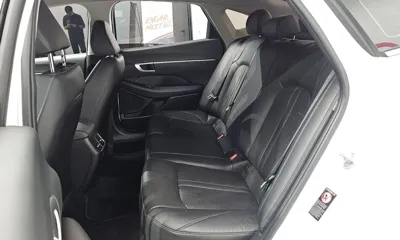 Hyundai Sonata 2023, 31108 км, за 17592.23 USD - фото 12