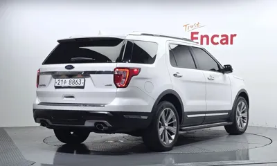 Ford Explorer 2018, 95199 км, за 10378.11 USD