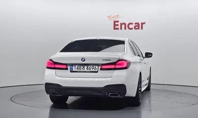 BMW 5-Series 2023, 35317 км, за 27647.7 USD