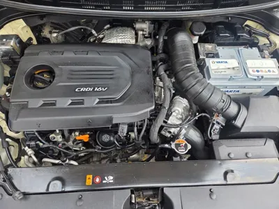 Kia Stonic 2019, 119250 км, за 6564.26 USD - фото 6
