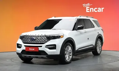 Ford Explorer · 2022 год