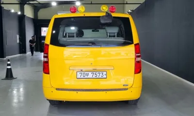 Hyundai Starex 2012, 166000 км, за 3257.33 USD