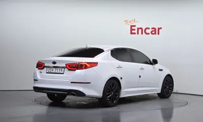 Kia K5 2014, 139075 км, за 3908.8 USD