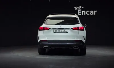 Mercedes-Benz GLA-Class 2020, 76130 км, за 17915.32 USD