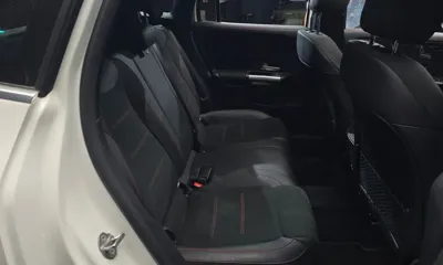 Mercedes-Benz GLA-Class 2020, 76130 км, за 17915.32 USD - фото 12