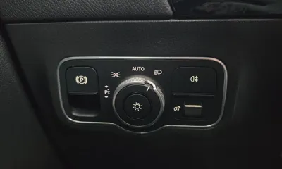 Mercedes-Benz GLA-Class 2020, 76130 км, за 17915.32 USD - фото 17