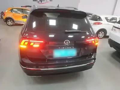 Volkswagen Tiguan L 2020, 108300 км, за 12610.11 USD - фото 6