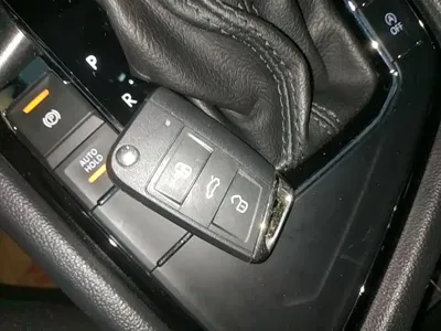 Volkswagen Tiguan L 2020, 108300 км, за 12610.11 USD - фото 9