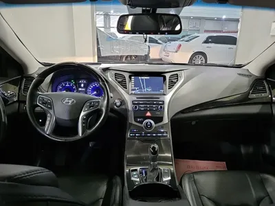 Hyundai Grandeur 2016, 143847 км, за 4135.49 USD - фото 8
