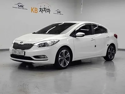 Kia K3 · 2013 год