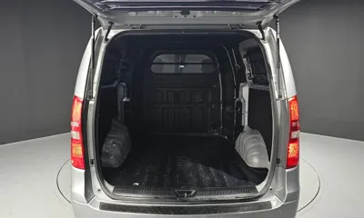 Hyundai Starex 2017, 144293 км, за 5616.12 USD - фото 20