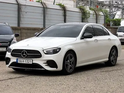Mercedes-Benz E-Class 2023, 38978 км, за 24281.21 USD