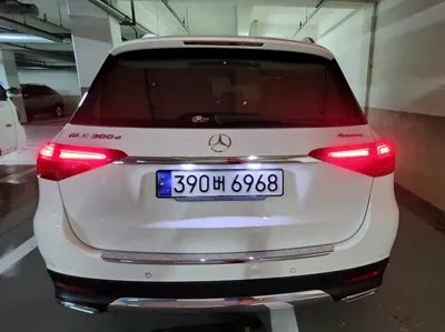 Mercedes-Benz GLE-Class 2023, 59000 км, за 46911.13 USD