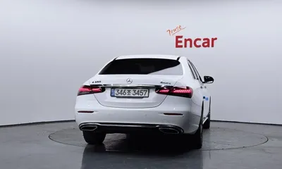 Mercedes-Benz E-Class 2022, 95559 км, за 24116.28 USD