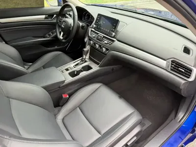 Honda Accord 2019, 90000 км, за 11315.91 USD - фото 11