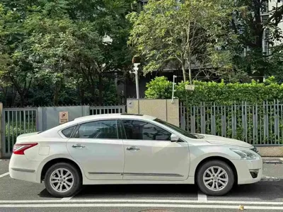 Nissan Teana 2014, 130000 км, за 4397.26 USD