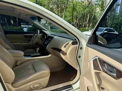 Nissan Teana 2014, 130000 км, за 4383.66 USD - фото 8