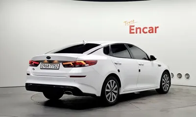 Kia K5 2020, 83776 км, за 8989.96 USD