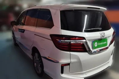 Honda Elysion 2016, 131700 км, за 16314 USD