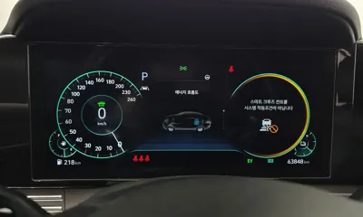 Hyundai Grandeur 2020, 63848 км, за 16946.92 USD - фото 8