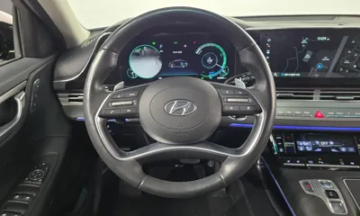 Hyundai Grandeur 2020, 63848 км, за 16946.92 USD - фото 15